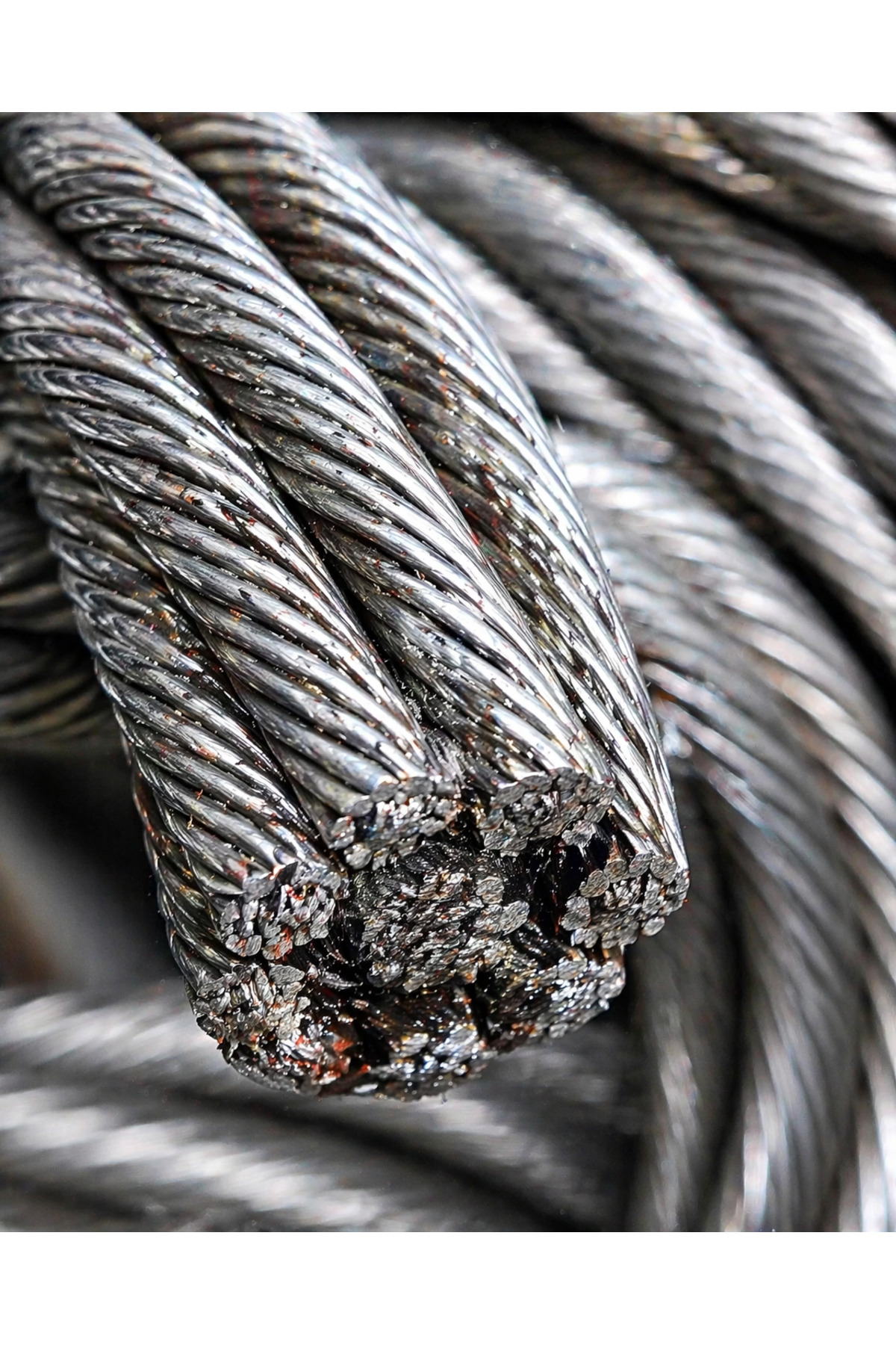 Araçta zorunlu bulunması gereken çeki halatı 10 tona kadar dayanıklı 8 mm 4 metre halat 3