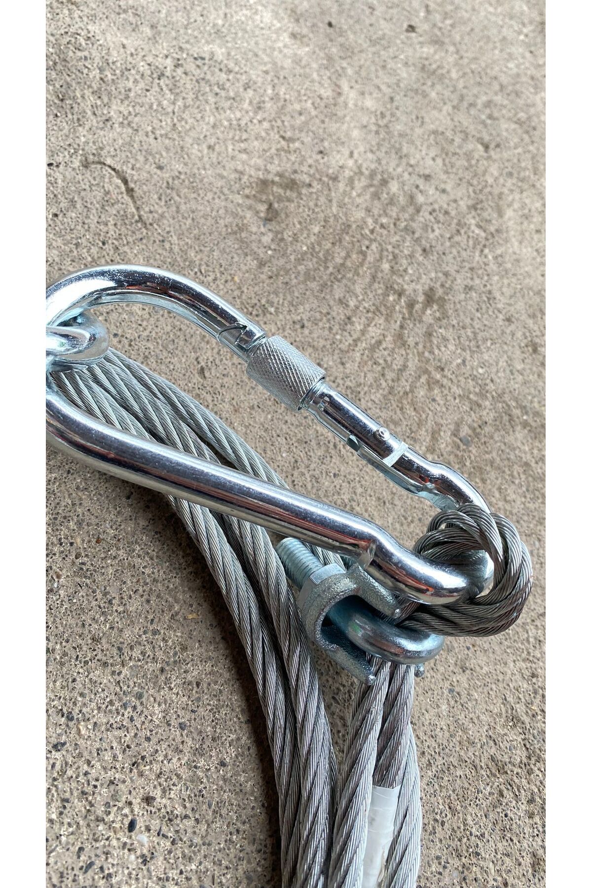 Araçta zorunlu bulunması gereken çeki halatı 10 tona kadar dayanıklı 8 mm 4 metre halat 4