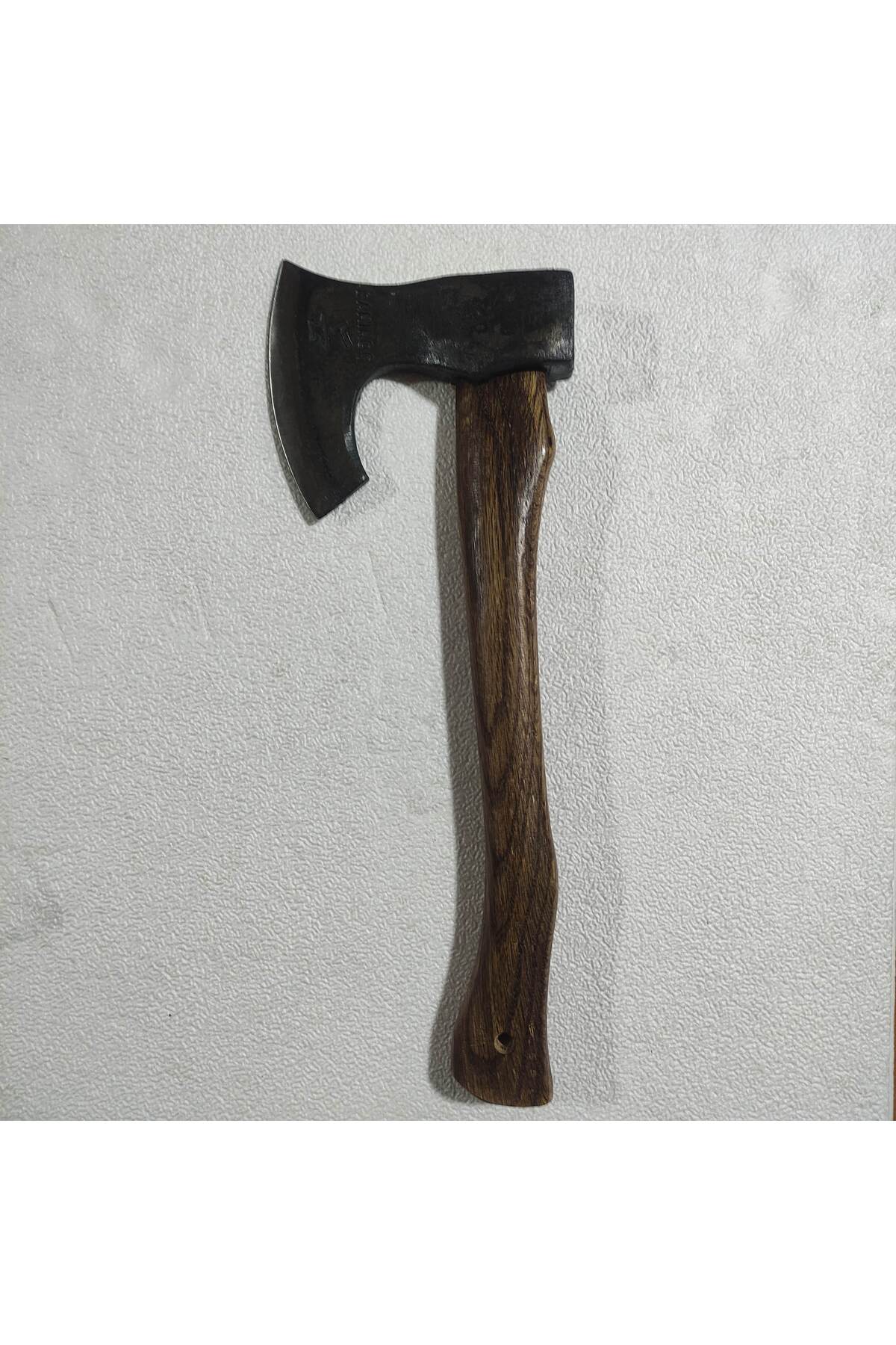 ÖZEL EL YAPIMI VERNİKLİ SAPLI BALTA DÖVME ÇELİK NACAK ÖZEL YAPIM 1120 GRAM AĞIRLIK KESKİN - 1