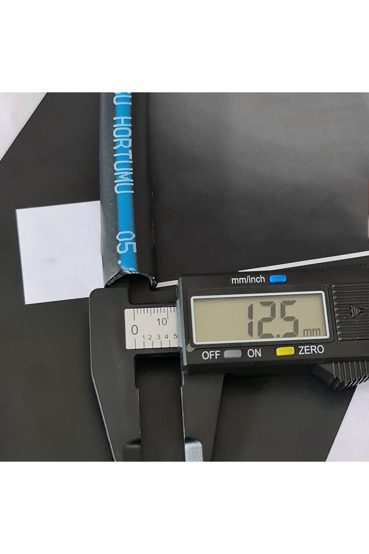 Termo Kauçuklu Bahçe Hortumu 50 Metre Dayanıklı 3 Katlı Sağlam Su Sulama Yıkama Hortum 12.5 mm 1/2" 3