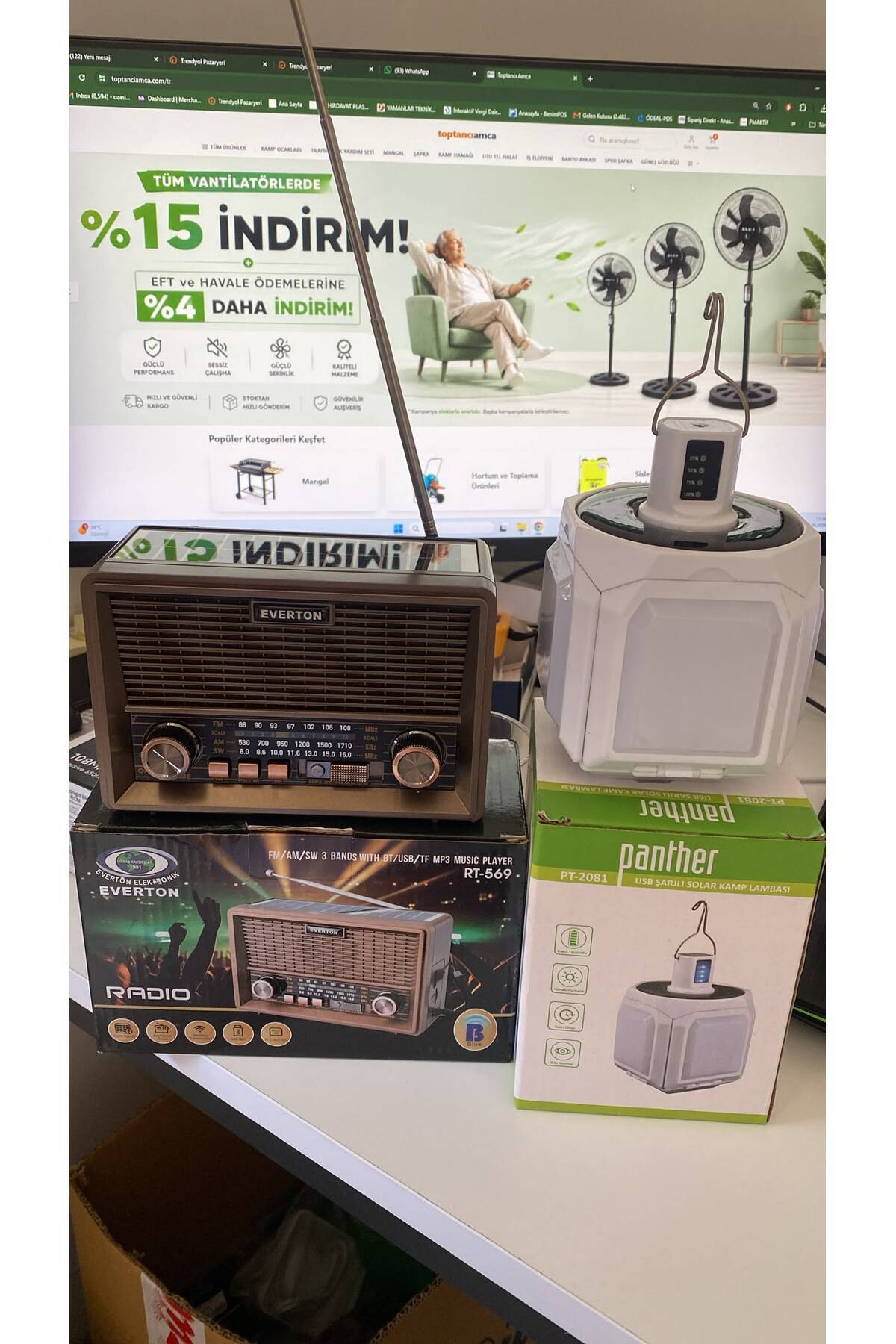Güneşin Olduğu Her Yerde Kullan Kamp & Acil Durum Seti Güneş Enerjili Retro Radyo + Solar LED Kamp Lambası 2'li Set 5
