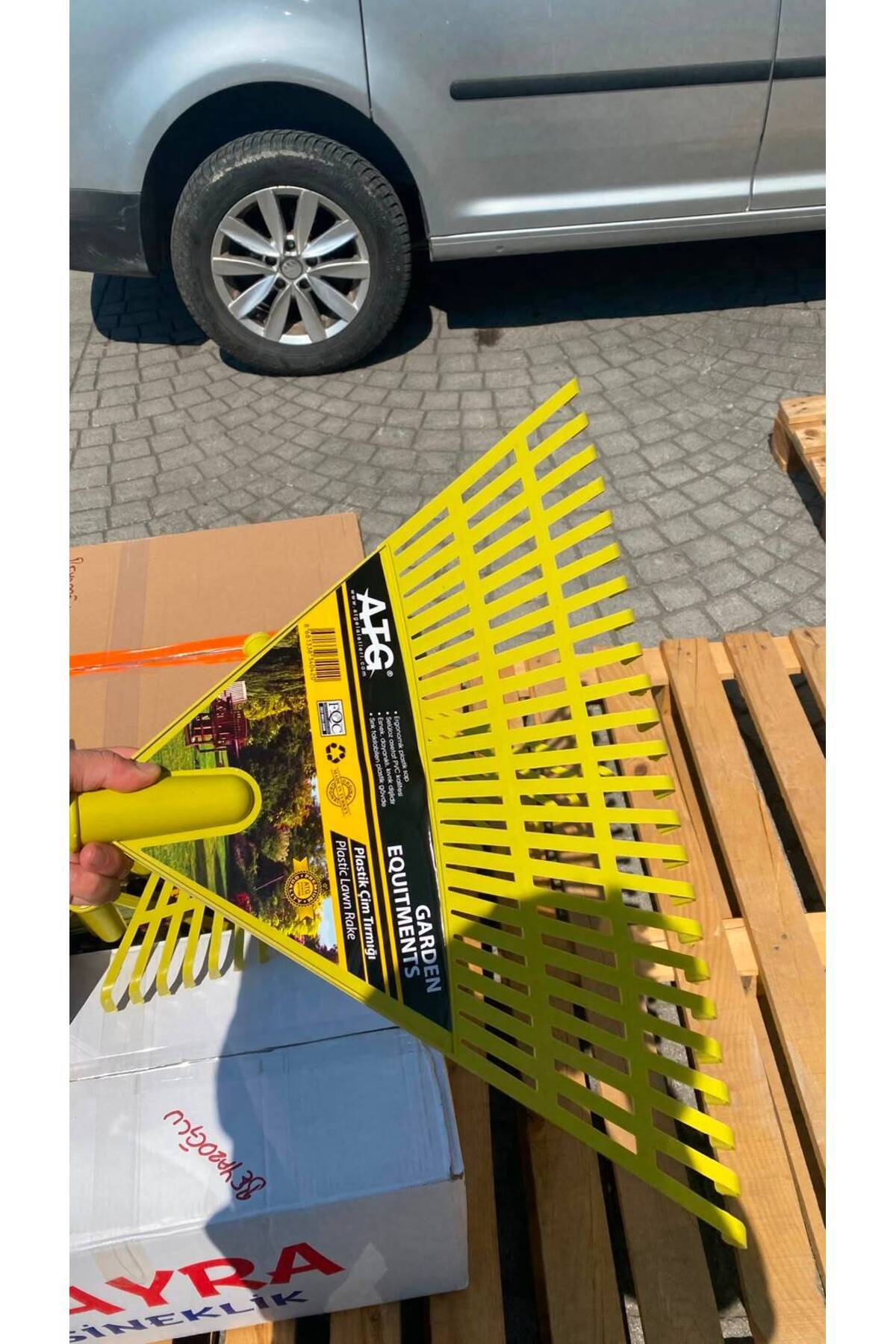 Plastik Çim Tırmığı 24 Dişli Fındık Tırmığı Yaprak Tırmığı Esnek Plastikten Yapılmıştır Görseldeki gibi aynen gönderilir. 4